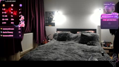 Snapshot of loraflame chatting on 01-15-25, 03:29 Lora online show from 01-15-25, 03:29