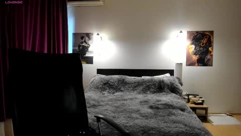 Snapshot of loraflame chatting on 02-18-25, 11:55 Lora online show from 02-18-25, 11:55
