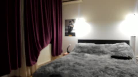 Snapshot of loraflame chatting on 02-21-25, 09:00 Lora online show from 02-21-25, 09:00