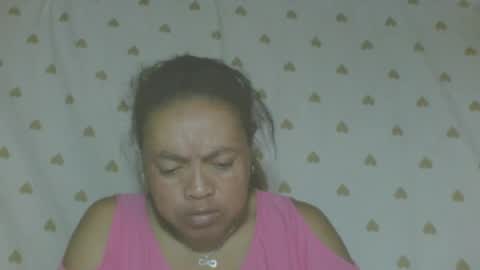 Snapshot of lorahvane chatting on 06-16-26, 11:35 LorahVane online show from 06-16-26, 11:35