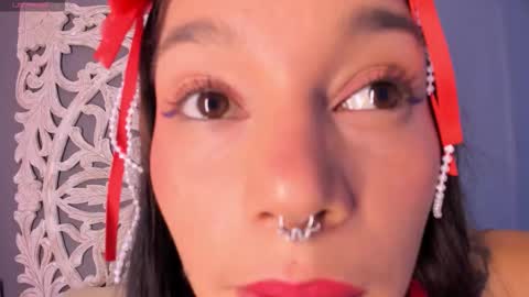 loraineblake online show from 12-19-25, 03:19