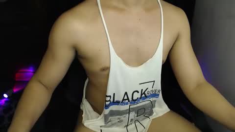Snapshot of lord_of_cum69 chatting on 04-22-26, 01:12 Macky online show from 04-22-26, 01:12
