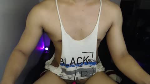 Snapshot of lord_of_cum69 chatting on 06-11-26, 01:27 Macky online show from 06-11-26, 01:27