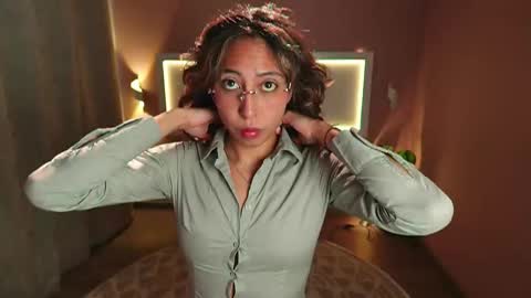 Deborah Daz online show from 09-30-25, 02:11