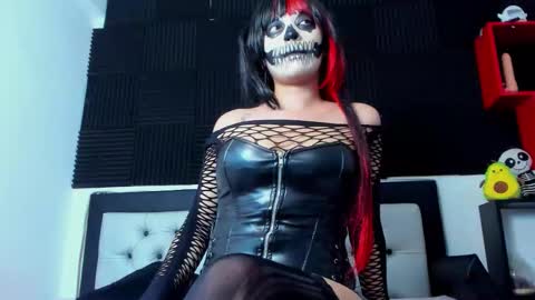 Lore Depp online show from 01-10-26, 01:40