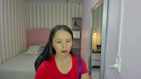 Snapshot of lorelaigiven chatting on 10-08-25, 12:25 lorelaigiven online show from 10-08-25, 12:25