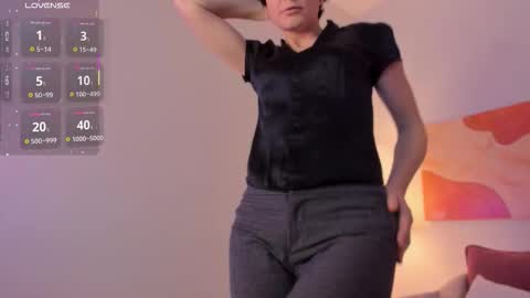 Loren online show from 11-26-25, 02:07