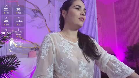 Snapshot of loren_tay chatting on 02-22-26, 02:56 Loren online show from 02-22-26, 02:56