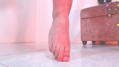 Snapshot of lorena_5 chatting on 10-28-25, 11:51 Lorena  online show from 10-28-25, 11:51