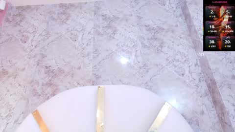 Lorena Gate online Colombia 230 pm to 930 pm online show from 04-09-26, 06:19