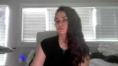 lorenlovely online show from 11-22-25, 07:46