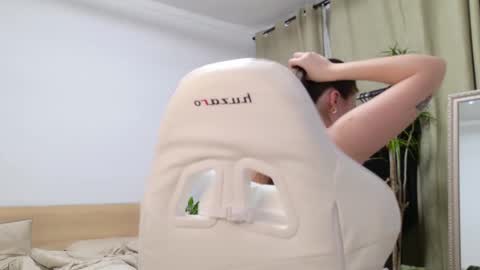 Snapshot of lorennameliyy chatting on 03-02-25, 07:56 Amelia online show from 03-02-25, 07:56