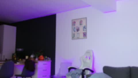 Snapshot of lorennameliyy chatting on 11-02-25, 08:00 Amelia online show from 11-02-25, 08:00