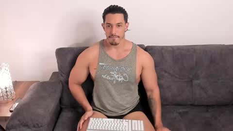 Lorenzo F online show from 02-13-25, 01:40