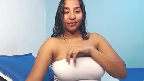 Snapshot of loretta_ chatting on 01-18-26, 06:55 Loretta Gmez online show from 01-18-26, 06:55