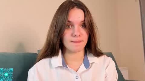 Chloe for Fan BlackHole online show from 09-28-25, 06:24