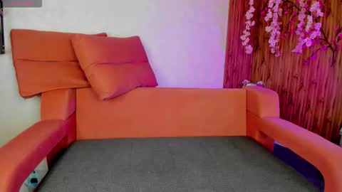 LORI online show from 02-25-26, 09:19