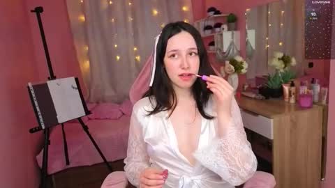 Lara online show from 03-24-26, 11:59