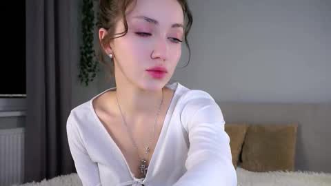 Naomi online show from 11-26-25, 09:49