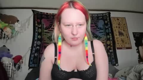 Lori Critter online show from 01-18-26, 11:41