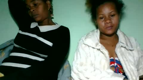 lorienne98 online show from 06-09-26, 02:28