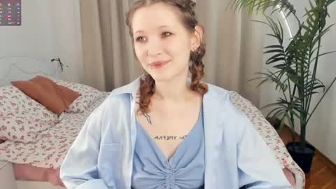 Snapshot of lorineponter chatting on 06-12-26, 07:29 Ronny online show from 06-12-26, 07:29