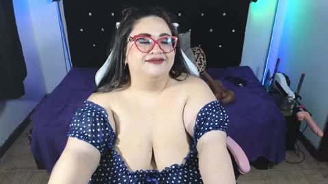 Snapshot of loriscohen3 chatting on 02-08-25, 10:39 loriscohen3 online show from 02-08-25, 10:39