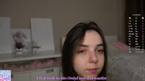 Snapshot of lornaelin chatting on 10-09-25, 05:22 Dia 700-1630Rose 1900-430UTC1 online show from 10-09-25, 05:22