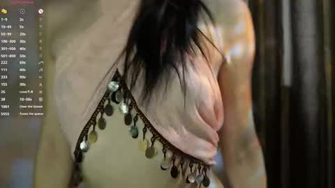 Snapshot of lornaelin chatting on 10-25-25, 08:22 Dia 700-1630Rose 1900-430UTC1 online show from 10-25-25, 08:22