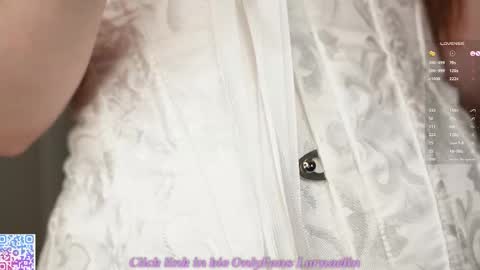 Snapshot of lornaelin chatting on 10-30-25, 05:57 Dia 700-1630Rose 1900-430UTC1 online show from 10-30-25, 05:57