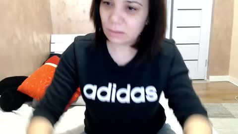 LorraGrey online show from 02-06-26, 06:18