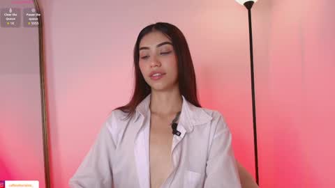 Snapshot of lorraine_28 chatting on 05-19-26, 09:54 Soy Lorena online show from 05-19-26, 09:54