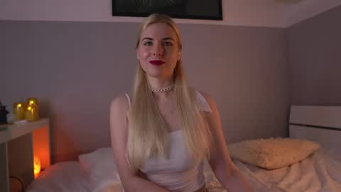 Snapshot of lorrie_love_story chatting on 05-03-26, 12:11 Lorrie online show from 05-03-26, 12:11