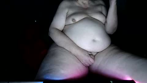 Snapshot of lory_99 chatting on 05-21-26, 03:24 Lory online show from 05-21-26, 03:24