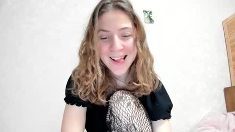 Snapshot of lost_moon chatting on 01-16-26, 08:35 lost_moon online show from 01-16-26, 08:35