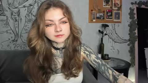 Snapshot of lostallice chatting on 11-20-25, 04:12 lostallice online show from 11-20-25, 04:12