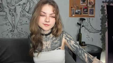 Snapshot of lostallice chatting on 11-23-25, 02:55 lostallice online show from 11-23-25, 02:55