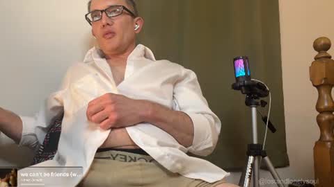 Snapshot of lostandlonelysoul chatting on 06-22-26, 04:20 Hazemir online show from 06-22-26, 04:20