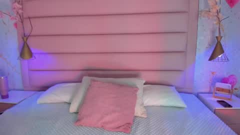Snapshot of lotti_carter chatting on 06-01-26, 03:41 Lotti online show from 06-01-26, 03:41