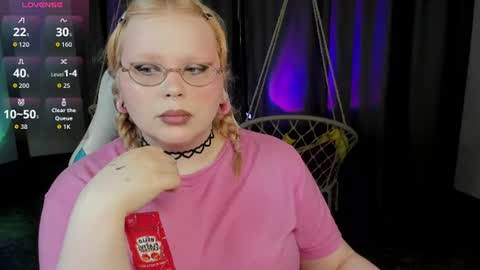 Snapshot of lottieparker chatting on 06-11-26, 03:54 Lottie online show from 06-11-26, 03:54