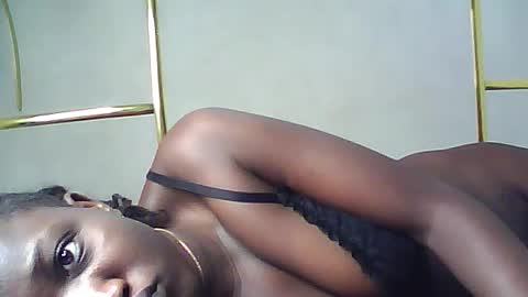 lotty_lavilla online show from 06-17-26, 07:22