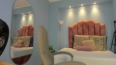 Snapshot of lou_rosse chatting on 07-30-26, 07:02 Lou Rosse online show from 07-30-26, 07:02