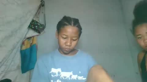 louane98 online show from 03-17-26, 06:06