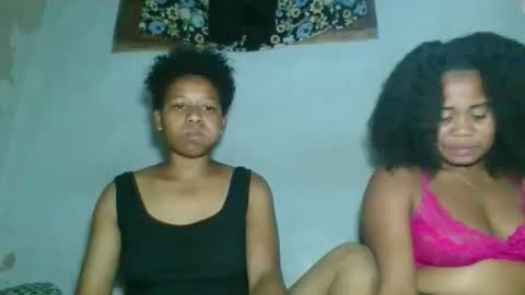 louane98 online show from 04-12-26, 05:40