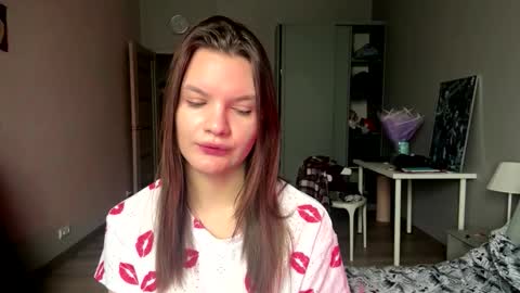 Snapshot of louiehomza chatting on 12-01-25, 09:25 Alina online show from 12-01-25, 09:25