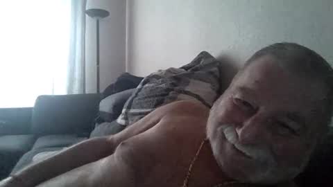 louis_chokdee online show from 02-09-25, 03:45