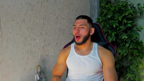 Snapshot of louis_connor chatting on 11-15-25, 12:30 Louis online show from 11-15-25, 12:30