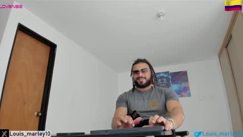 louis_marley_ online show from 03-07-25, 07:27