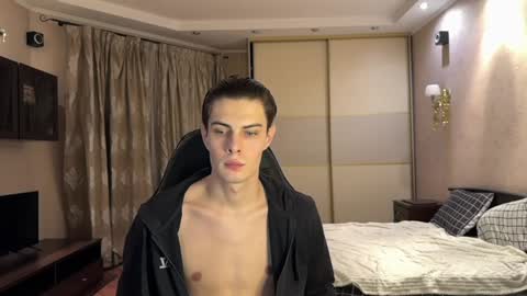 Mark online show from 01-10-25, 02:35