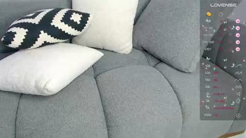 Snapshot of loula03 chatting on 06-14-26, 02:24 online show from 06-14-26, 02:24